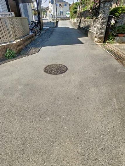 前面道路です。