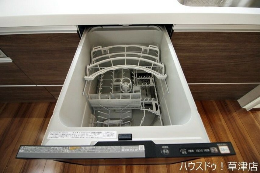 食器洗浄乾燥機付きなので食事の後片付けも楽々です。乾燥できるので衛生面でも安心ですね。