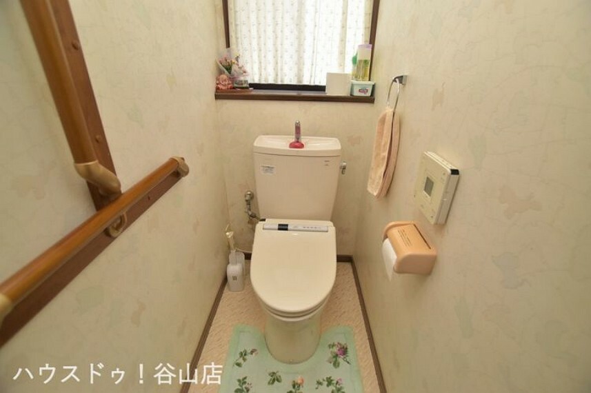 ”JR慈眼寺駅近くの角地の5LDKの売家”の1階トイレ