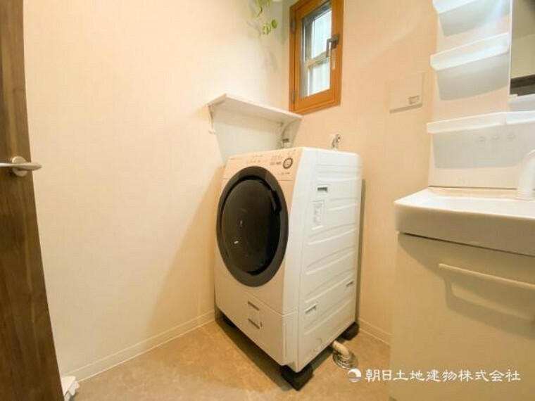 【洗面・脱衣所】使用頻度の高い場所だからこそ便利な空間に。多人数での使用も考えた便利な空間です