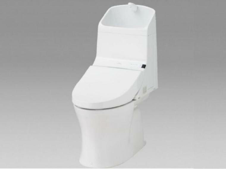 【同仕様写真】トイレはTOTO製の温水洗浄機能付きに新品交換しました。表面は凹凸がないため汚れが付きにくく、継ぎ目のない形状でお手入れが簡単です。節水機能付きなのでお財布にも優しいですね。