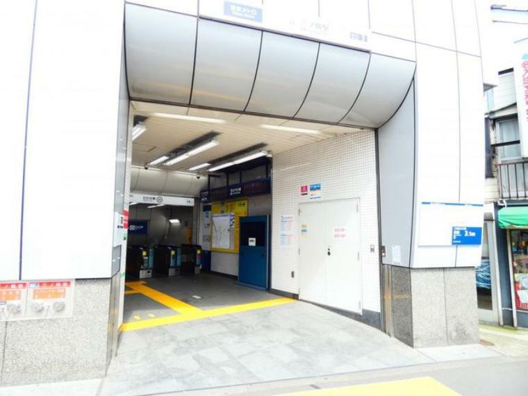 三ノ輪駅（東京メトロ 日比谷線） 徒歩11分。