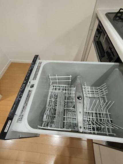 ・食洗機 後片付けが楽になる食器洗浄乾燥機付き！環境にも手荒れにも優しい、嬉しい設備です