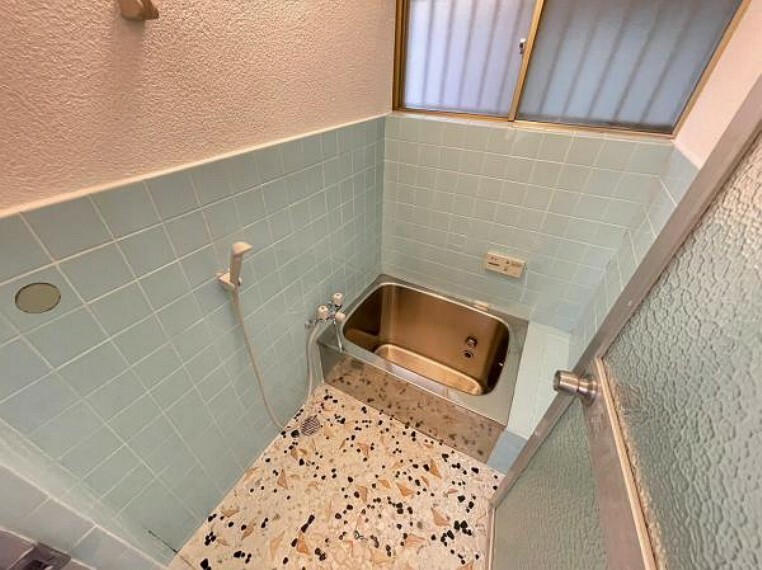 ナチュラルな雰囲気の浴室