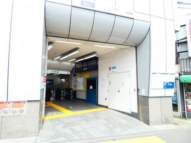 三ノ輪駅（東京メトロ 日比谷線） 徒歩10分。