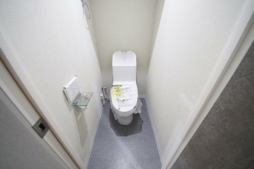 便利な温水洗浄機能が付いたトイレです