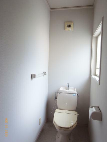 2階トイレ<BR/>室内（2023年8月）撮影