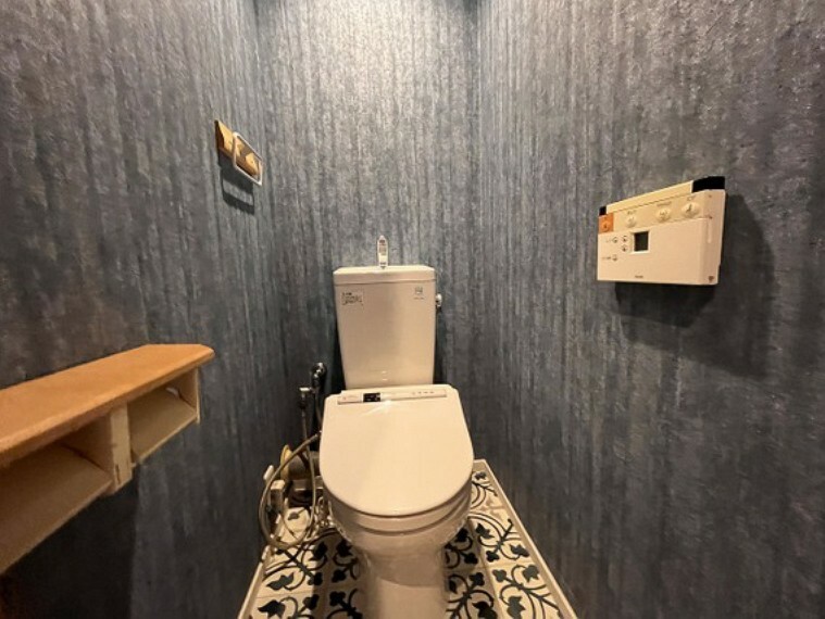 おしゃれなトイレ空間です高機能洗浄トイレです！