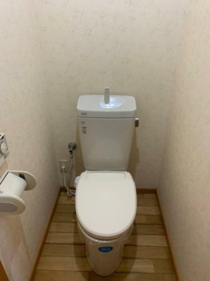 1Fトイレはリフォーム歴があります。