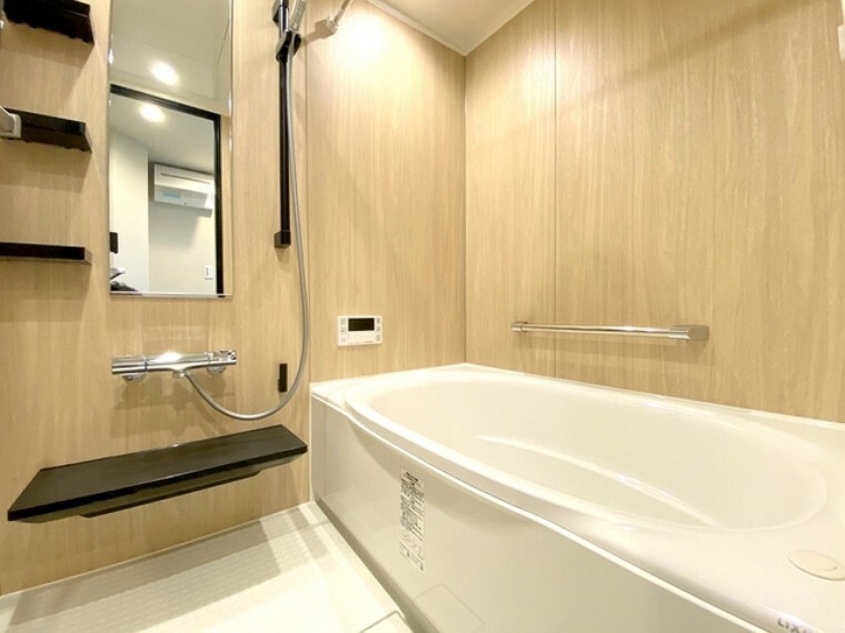 一日の疲れを癒すための心地よい浴室はゆとりあるサイズを採用。浴室乾燥機付き！汚れにくくお手入れしやすい浴室です。<BR/>■国立市青柳2　分譲マンション■