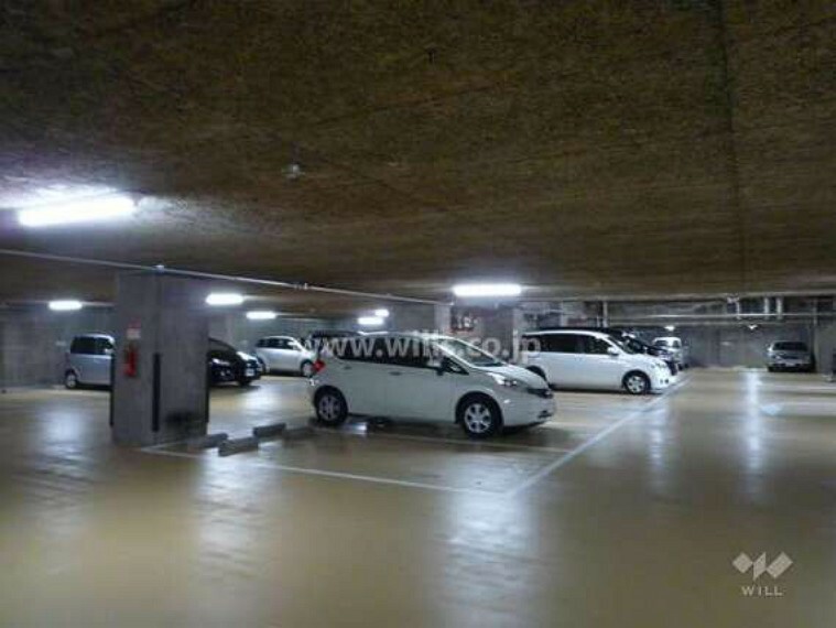 敷地内駐車場（屋内平面式）