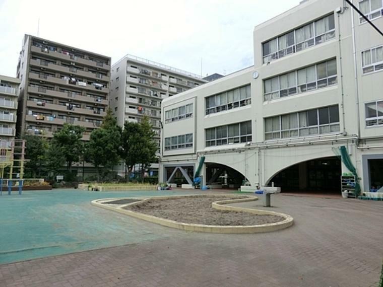 横浜市立森東小学校 学校教育目標:『夢いっぱい、笑顔で元気な森東の子ども』