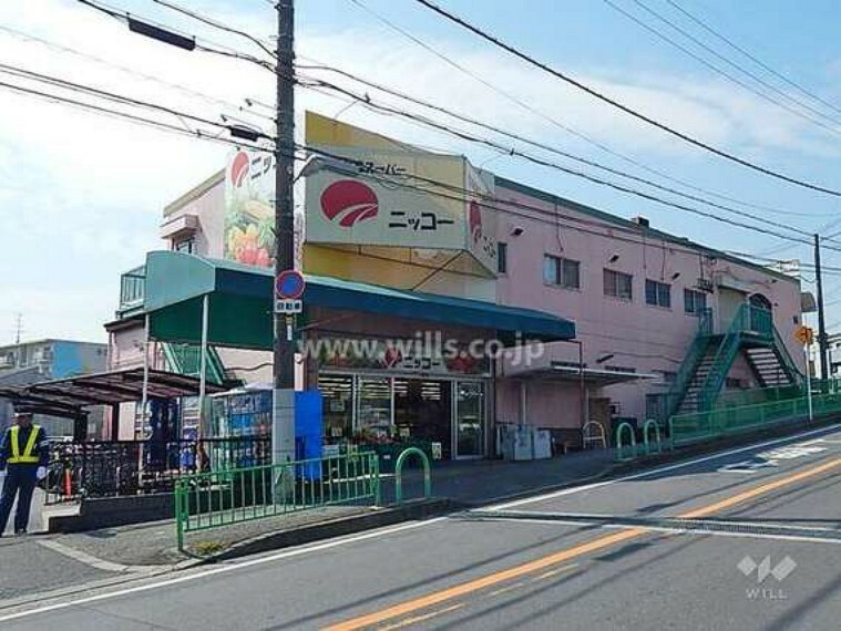 ニッコー（安威店）の外観