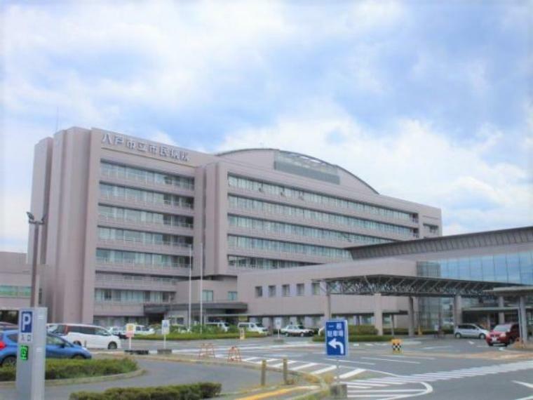 【周辺環境】八戸市立市民病院まで約2km（徒歩25分）