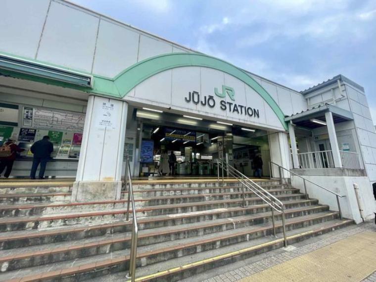 十条駅（JR 埼京線） 徒歩11分。