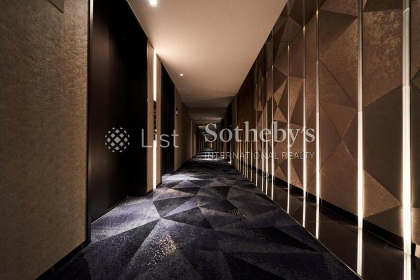 内廊下:プライバシーに配慮されたホテルライクな内廊下設計。