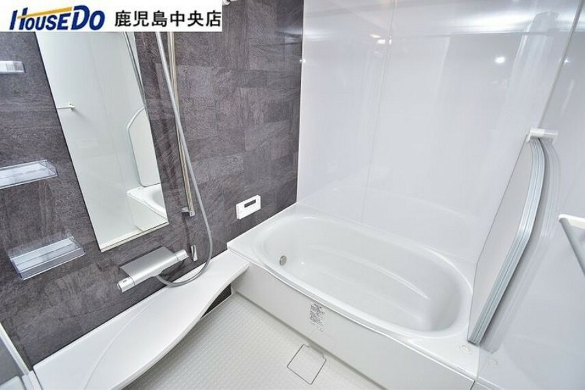 【浴室】浴室暖房乾燥機付きの浴室に新調しています