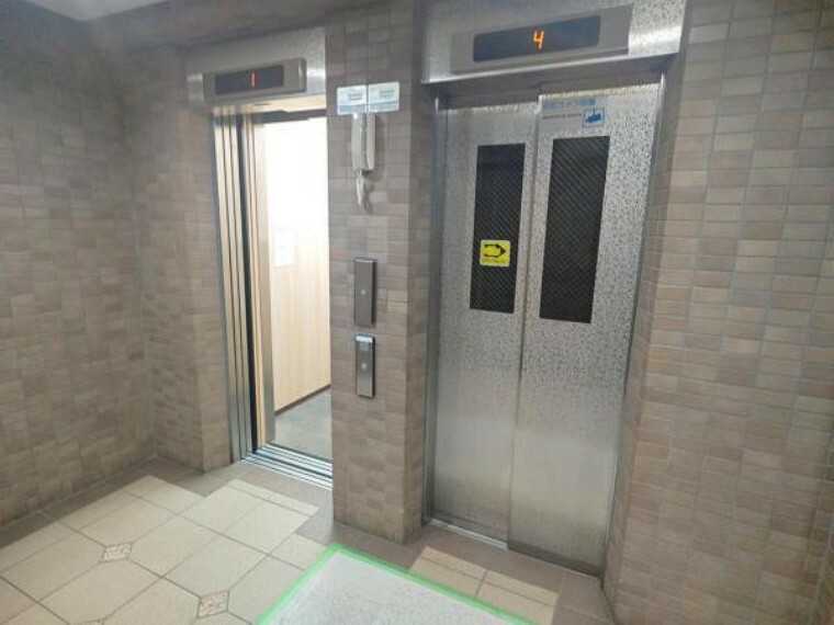 ■9階までの移動もラクラクなエレベーターは2基！