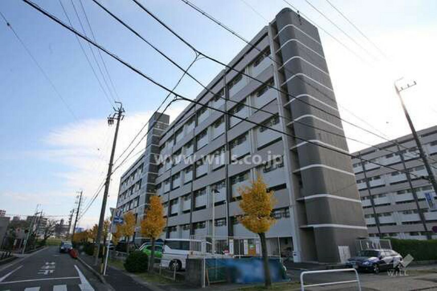 天白第3住宅1号棟の外観（北西側から）。名古屋市住宅供給公社分譲で、総戸数は250戸です！