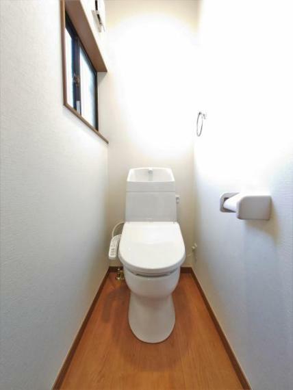 【リフォーム済】トイレはジャニス工業製の温水洗浄機能付きに新品交換しました。直接肌に触れるトイレは新品が嬉しいですよね。