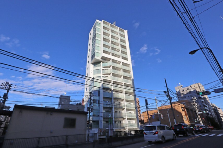 東京メトロ日比谷線「広尾」駅徒歩10分の2009年築、総戸数73戸の分譲マンションです！