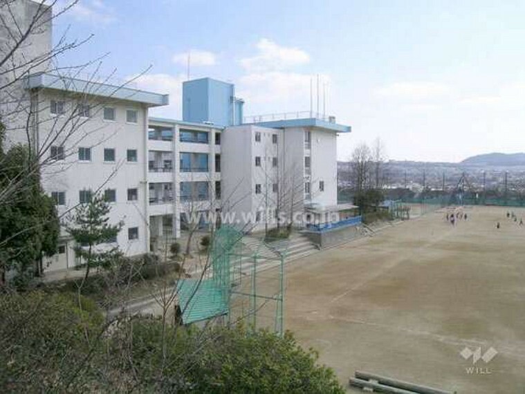 多田中学校［公立］の外観
