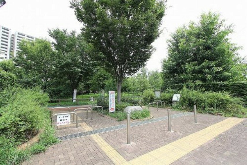 【公園】西東京いこいの森公園まで1590m