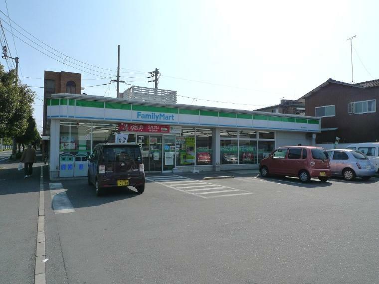 ファミリーマート高松多賀町店