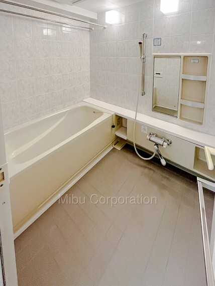 浴室換気乾燥機・追い焚き機能付きでゆったりと過ごせる1620サイズのバスルーム