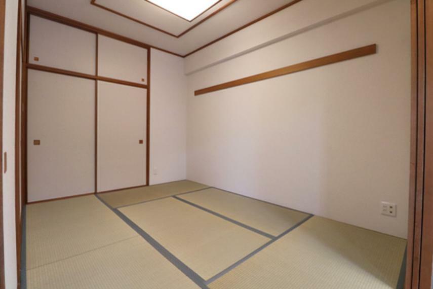 和室は畳の表替えを2023年12月に実施済みです。 襖も2024年1月に張替しました。