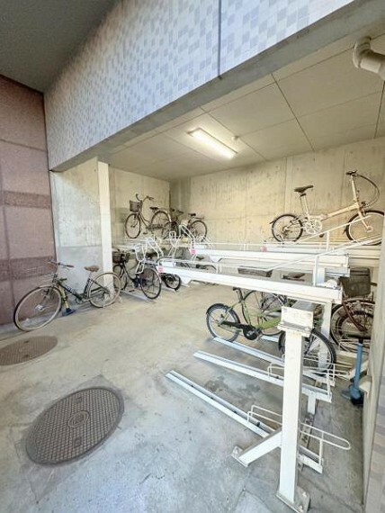 自転車置き場もきれいに管理されています。