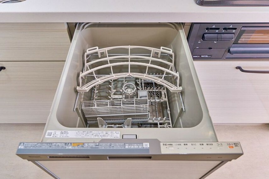 【食器洗浄乾燥機】後片付けもラクラク、環境にも優しいビルトイン食器洗浄乾燥機
