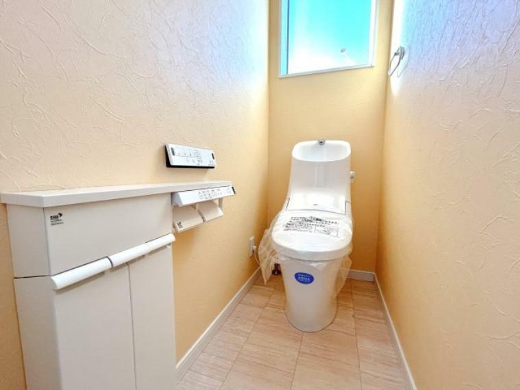 2階トイレも標準設置です！混雑の解消はもちろん、階段の上り下りが必要ない為、夜間の利用も安心ですね