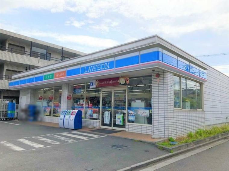 ローソン蕨塚越六丁目店 徒歩4分。