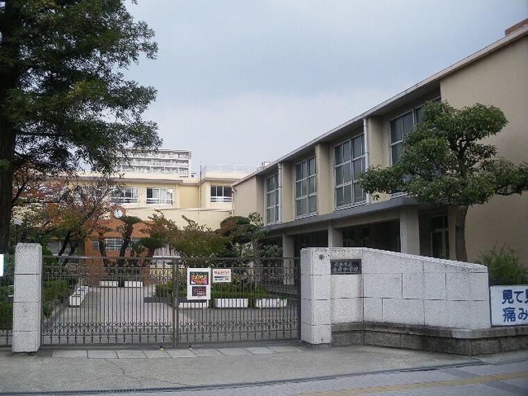 茨木市立養精中学校