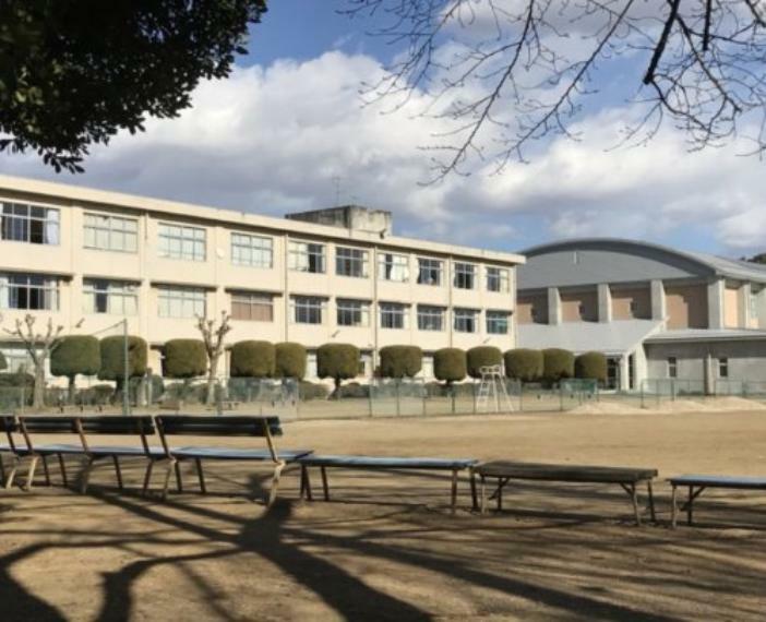 【中学校】熊谷市立　吉岡中学校まで1688m