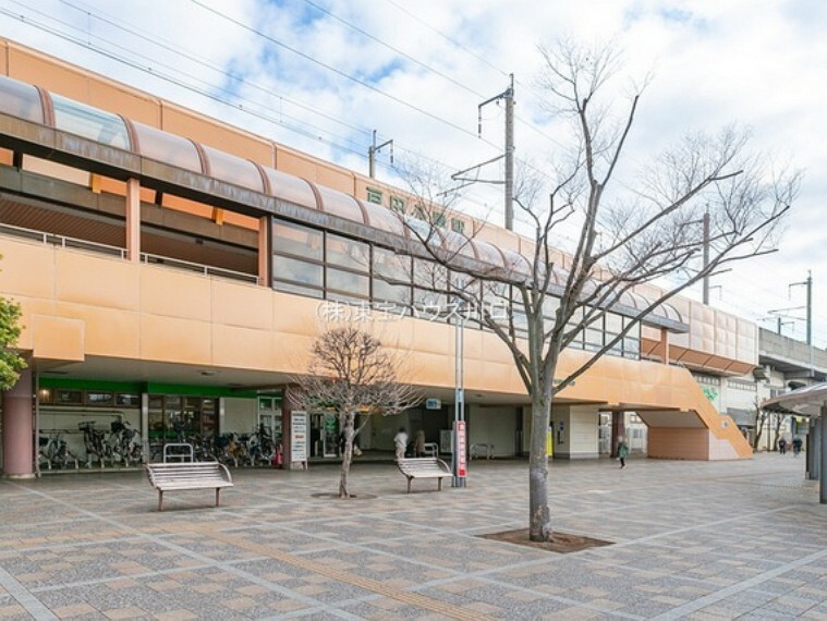 JR埼京線「戸田公園」駅徒歩14分（1120m）