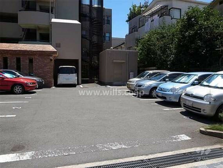 敷地内駐車場（平面式）