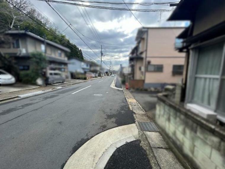 スーパーやコンビニが徒歩圏内です！