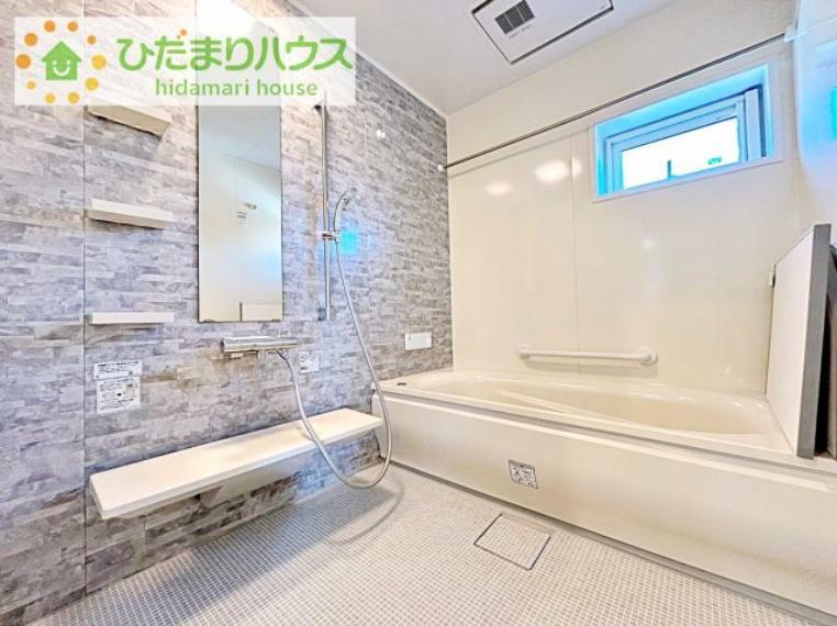 清潔感のある浴室はゆったり浸かれて日頃の忙しさから解放してくれます（^^