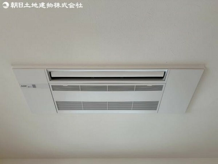 天井埋め込み型エアコンが標準装備。フラットですっきりとした部屋になりますl。
