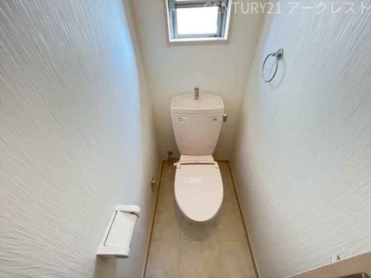 トイレは1階と2階にそれぞれございますので、朝のバタバタする時間帯にも混み合うことなく快適にお使いいただけます