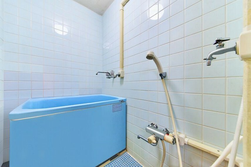 浴室　※画像はCGにより、家具等の削除、床・壁紙等を加工した空室イメージです。