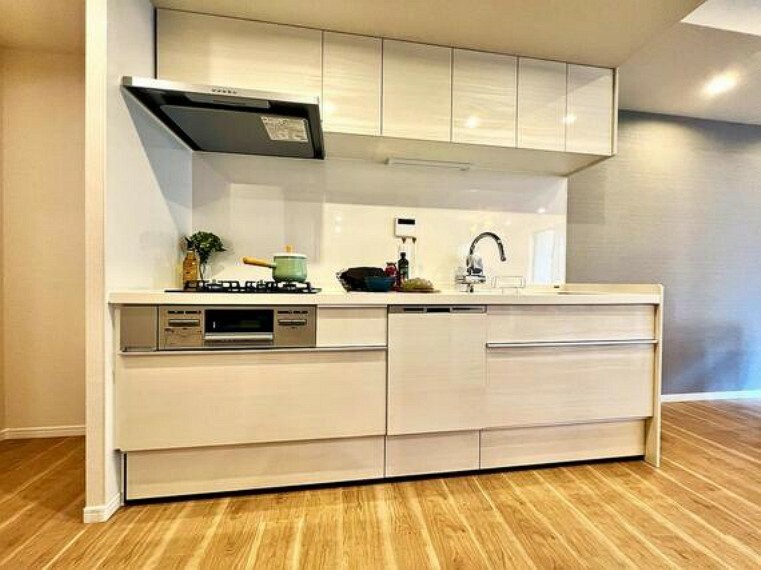 毎日使われるキッチンスペース。家事動線や収納量が理想に合っているか、ご確認ください。