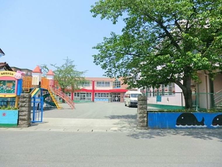【海老名みなみ幼稚園】　海老名市社家にある海老名市運動公園のすぐ側に有ります。 「こころ にいっぱいのたからもの」こんな子供たちがたくさん集まる幼稚園です。