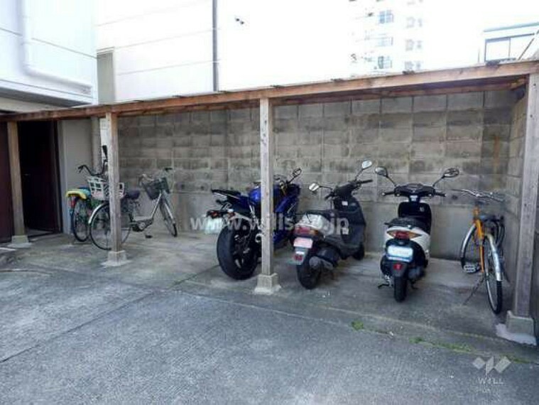駐輪場、バイク置場