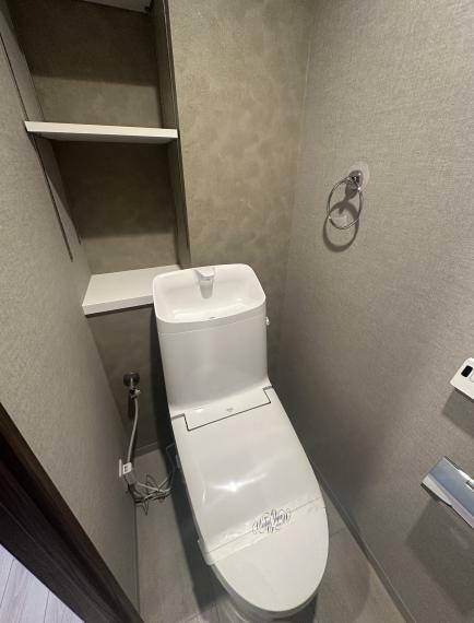 温水洗浄便座付きトイレ。<BR/>清潔感のあるトイレ空間にリフォームしました。