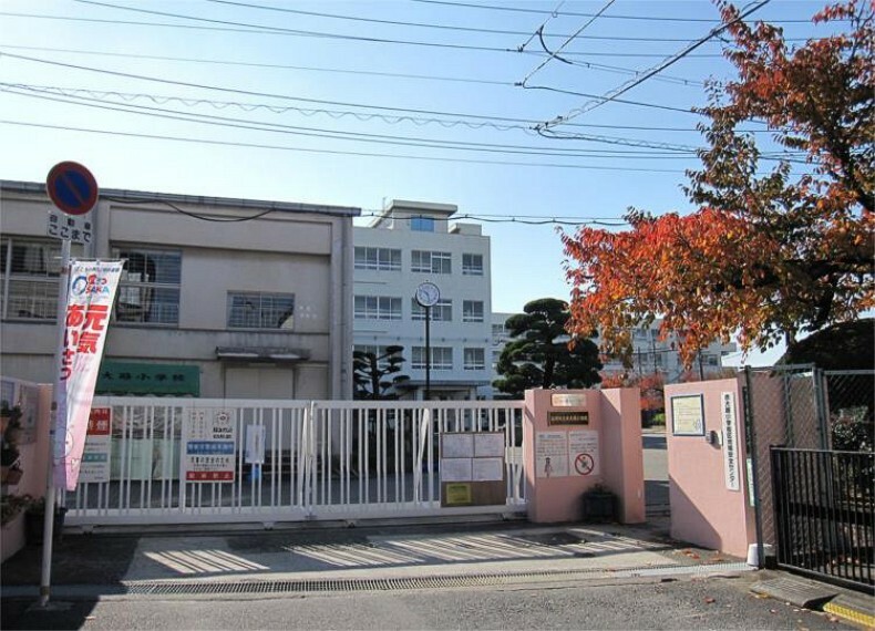 高槻市立赤大路小学校