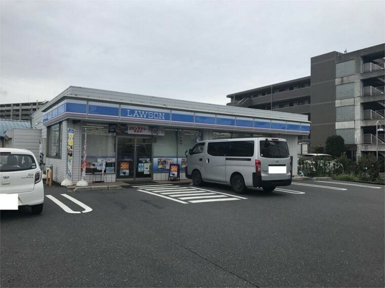 ローソン　さいたま市日進町三丁目店