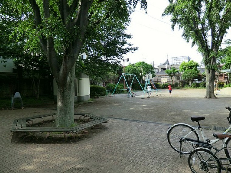 深沢四丁目公園